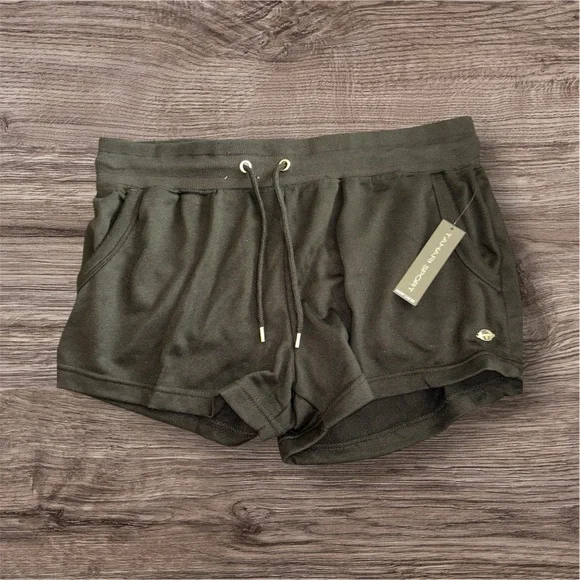 Tahari Sport, NWT Women’s Shorts - XL - Picture 1 of 4